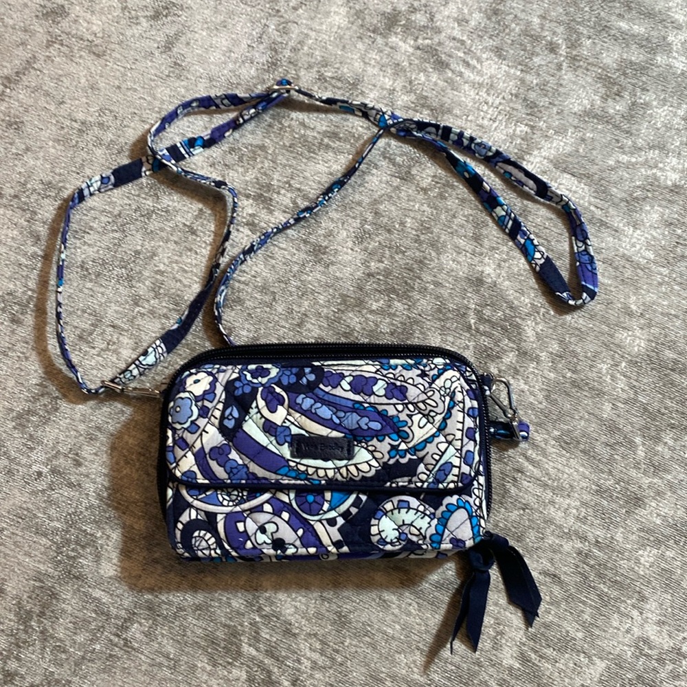 Vera Bradley 3 in 1 Wristlet/Wallet/Crossbody. Purple, white, blue, black {1029}